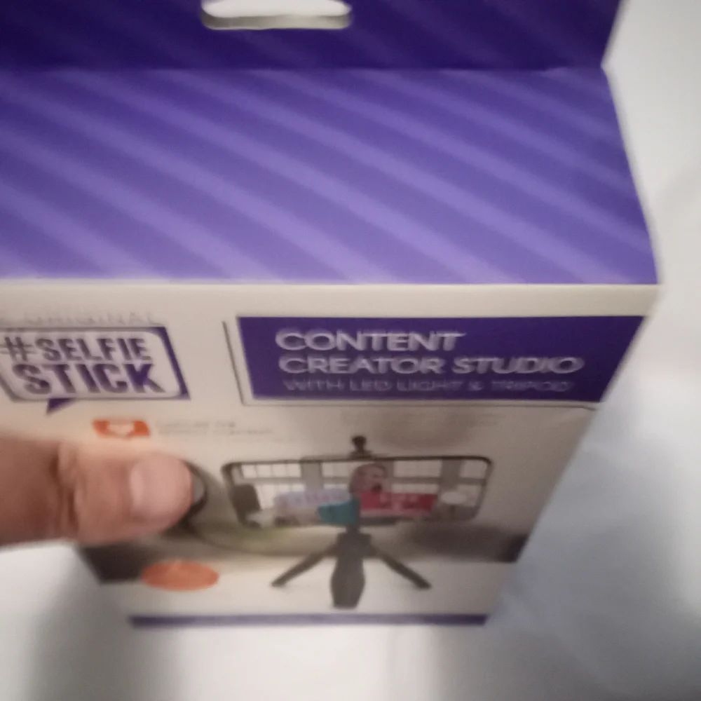Creator Studio/Selfie Stick